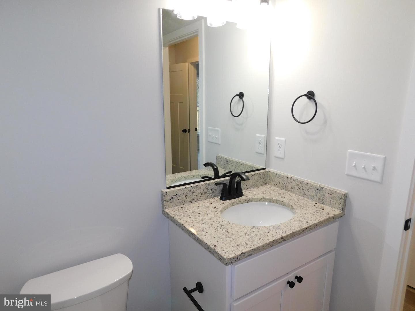11190 Round Hill Estate Drive photo 18