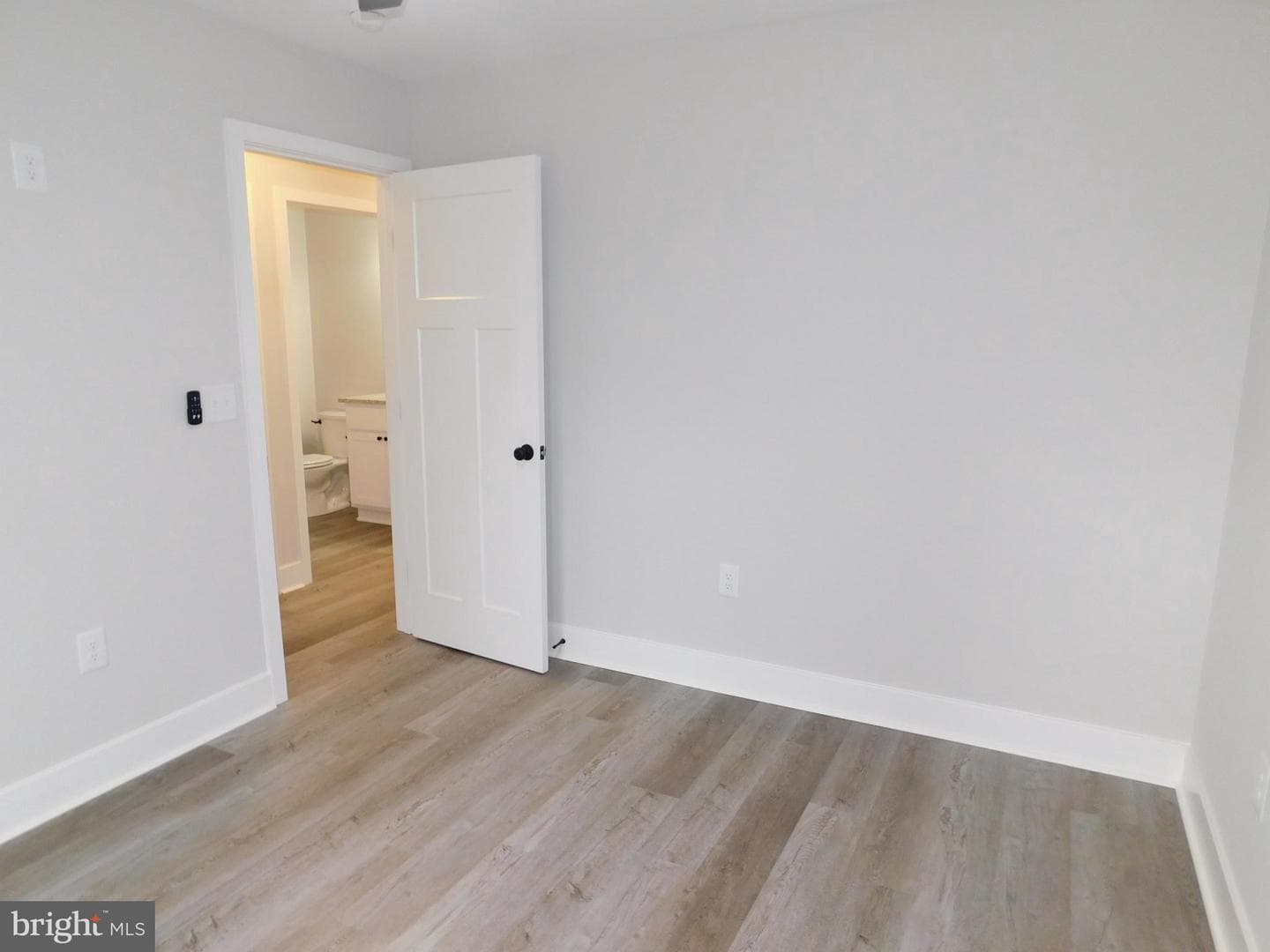 11190 Round Hill Estate Drive photo 22