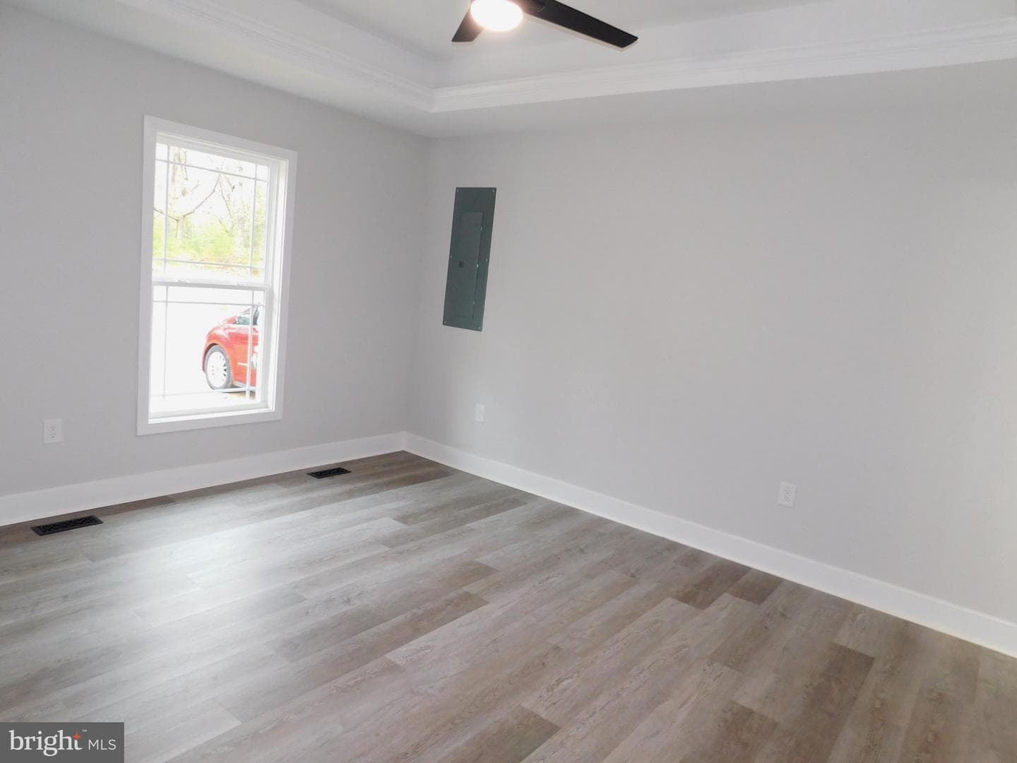 11190 Round Hill Estate Drive photo 5