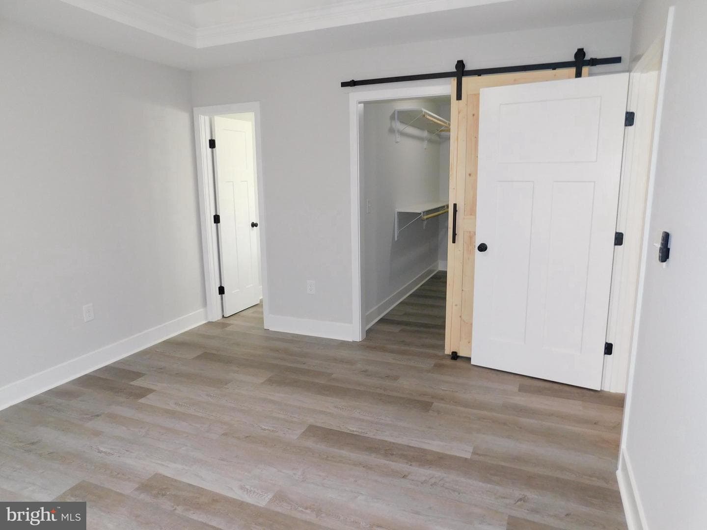 11190 Round Hill Estate Drive photo 6