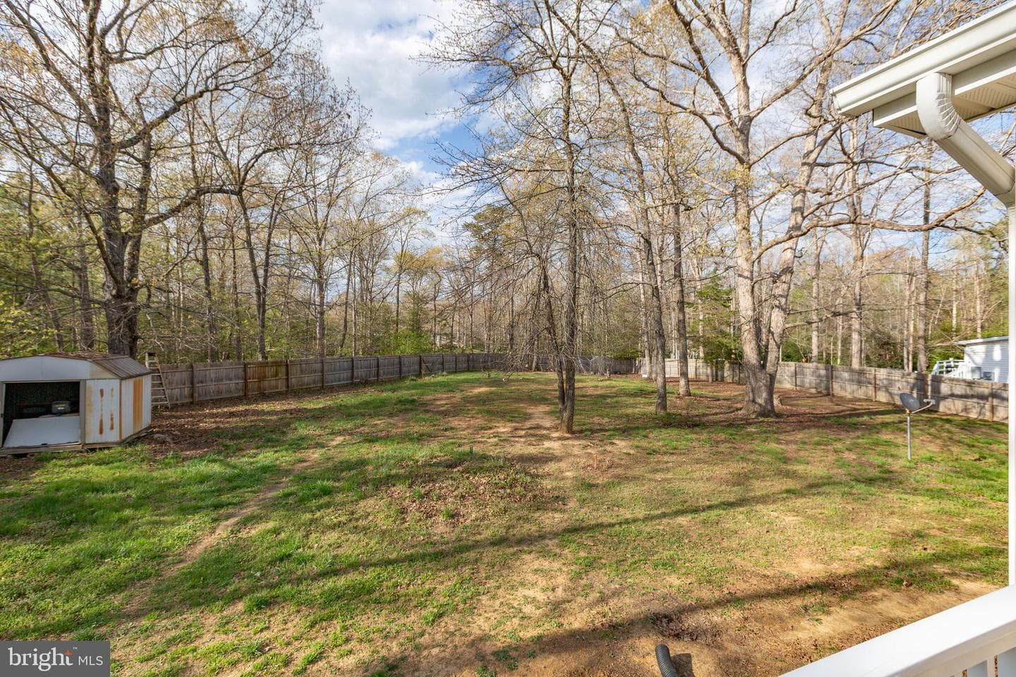 16283 Round Hill Road photo 11