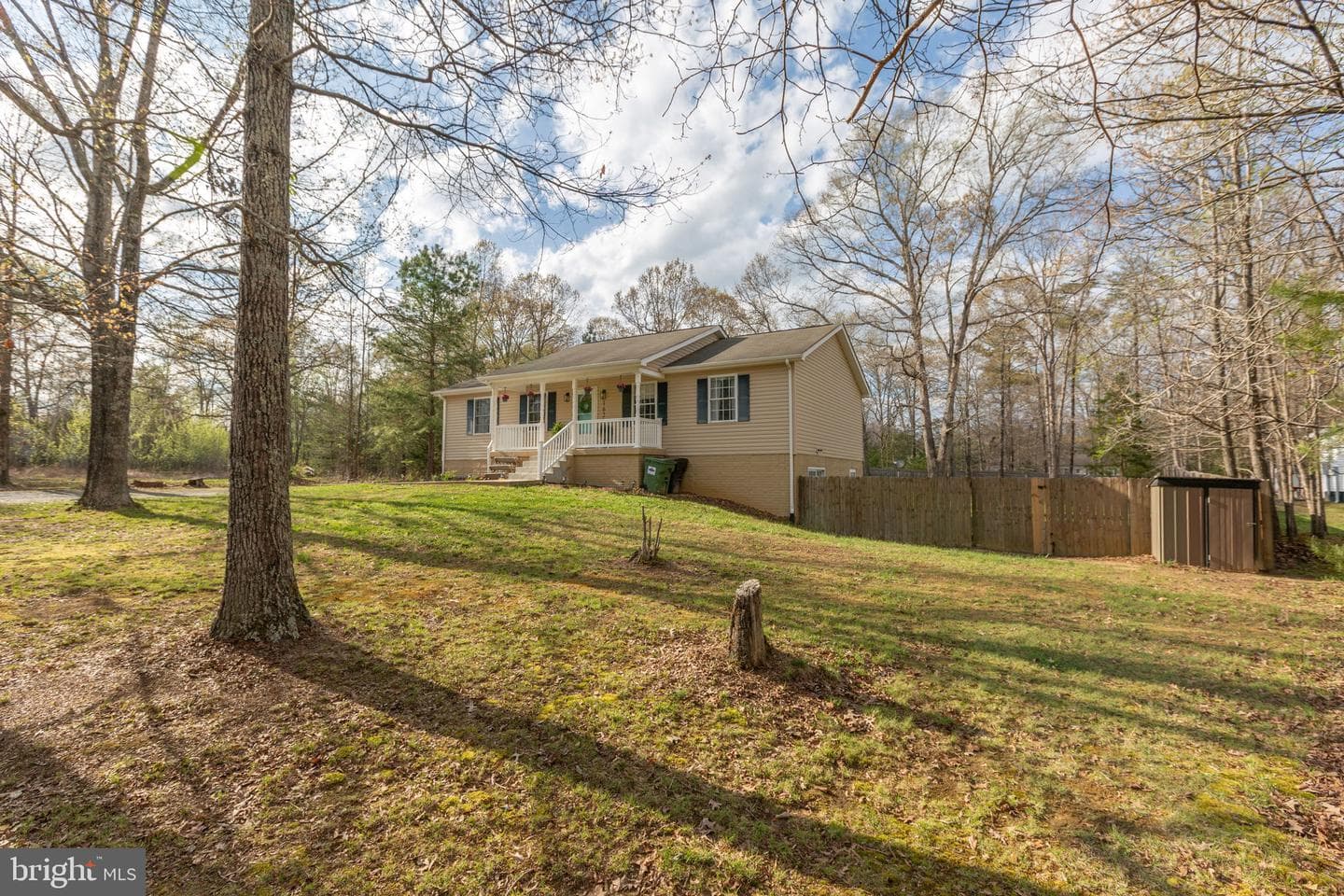16283 Round Hill Road photo 6