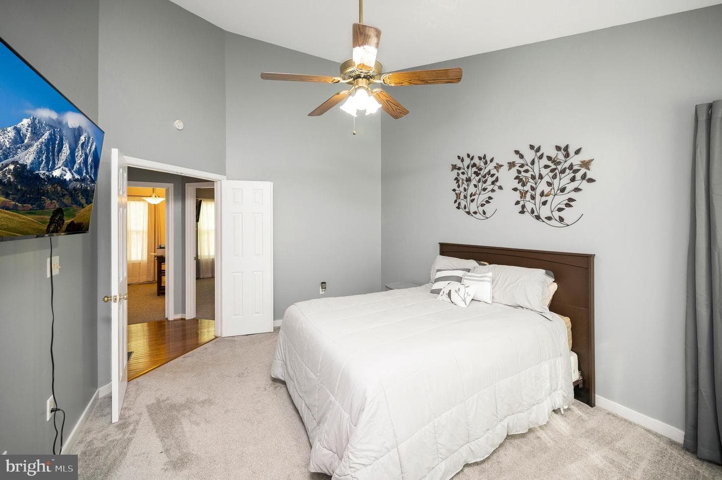 8447 Clare Street photo 28