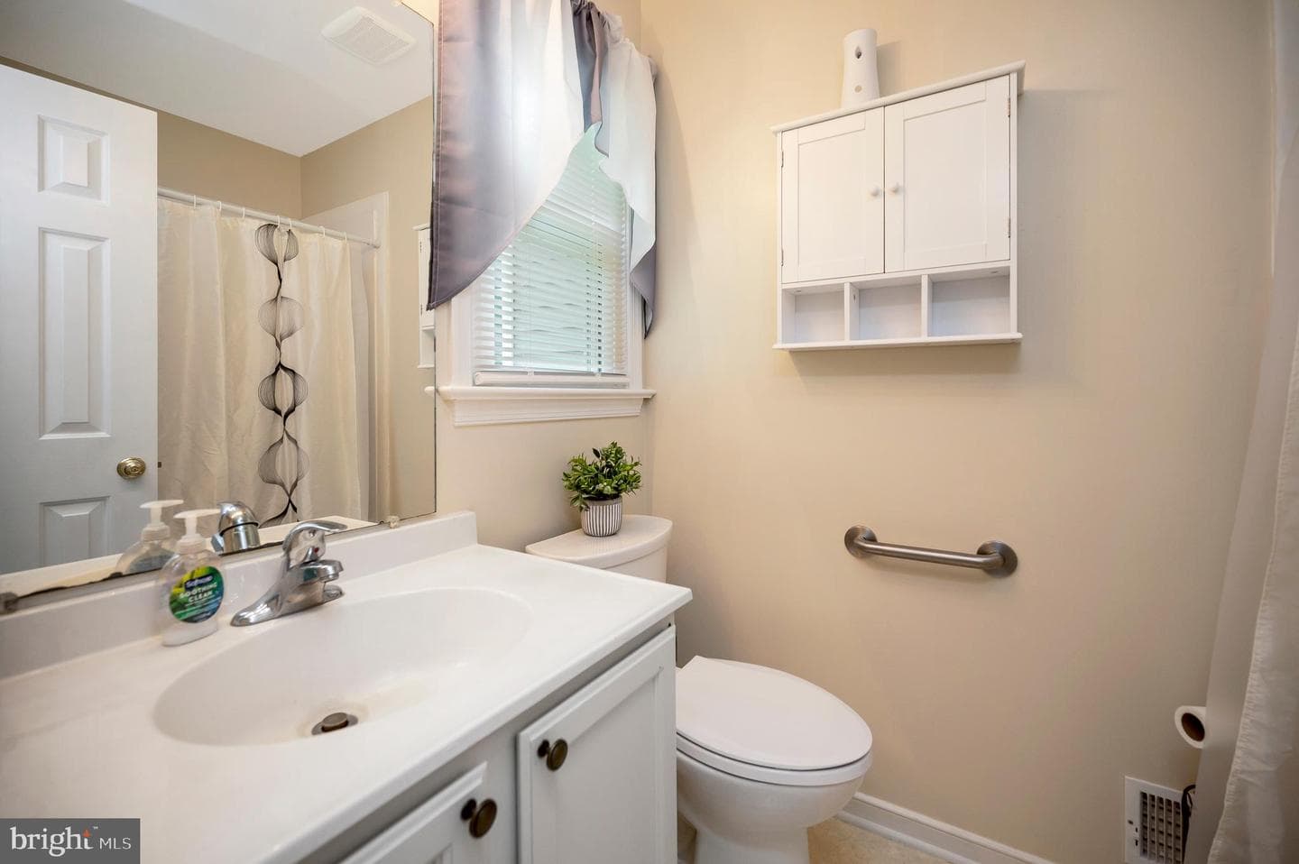 8447 Clare Street photo 30