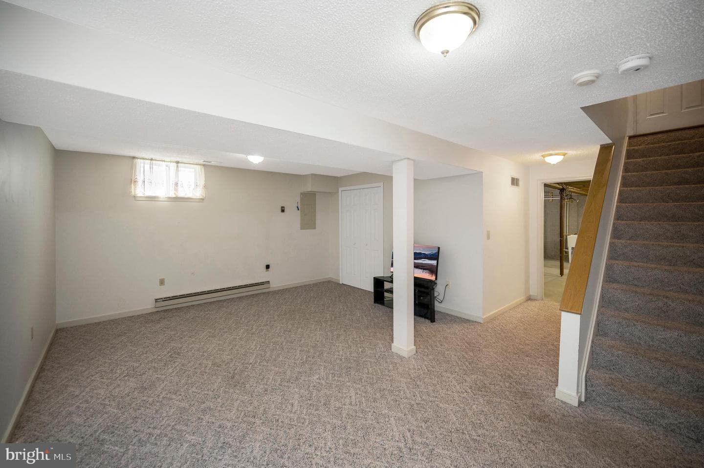 8447 Clare Street photo 35