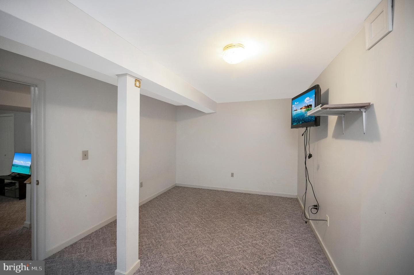 8447 Clare Street photo 39