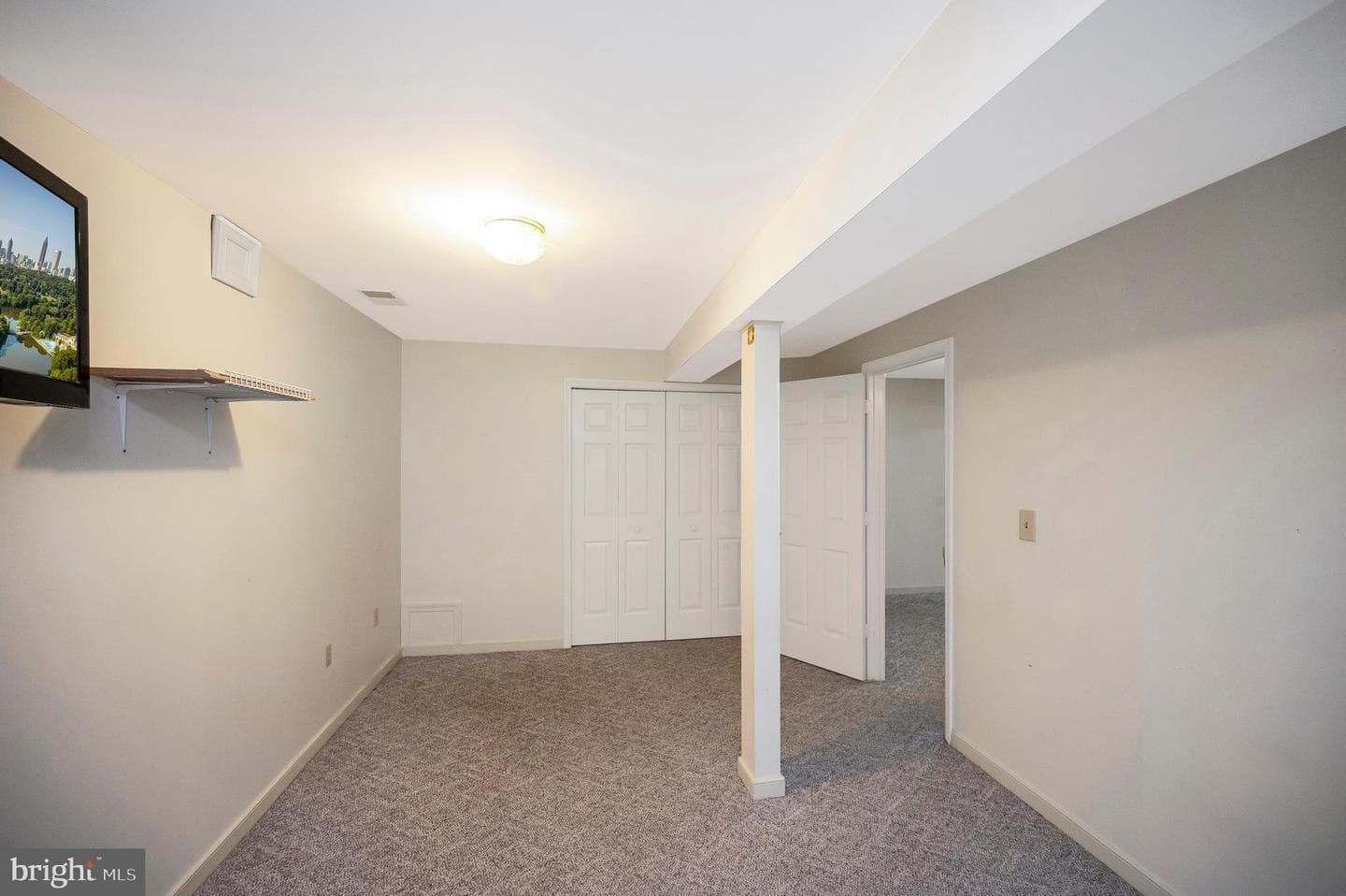 8447 Clare Street photo 40