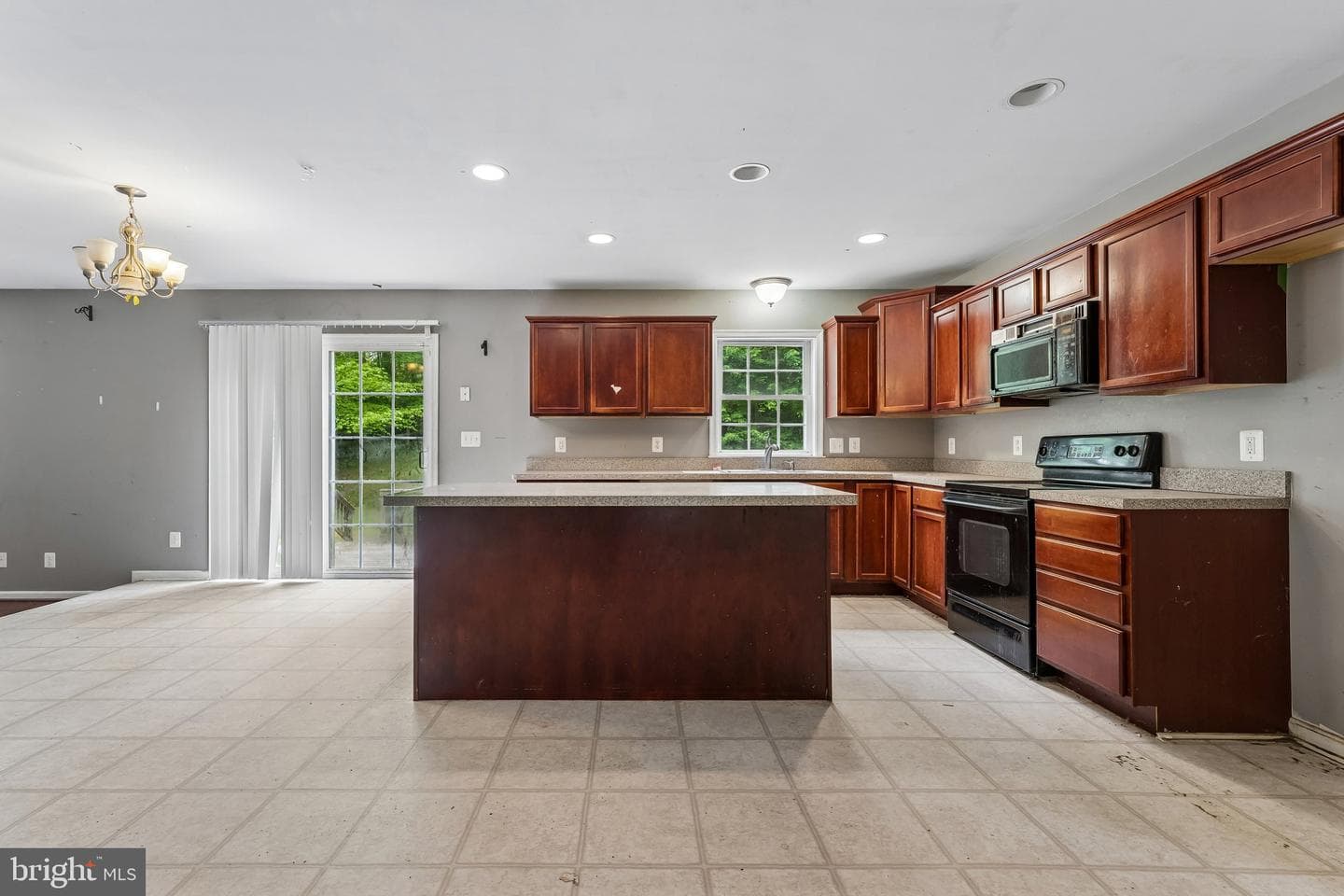 6286 Dawes Drive photo 8