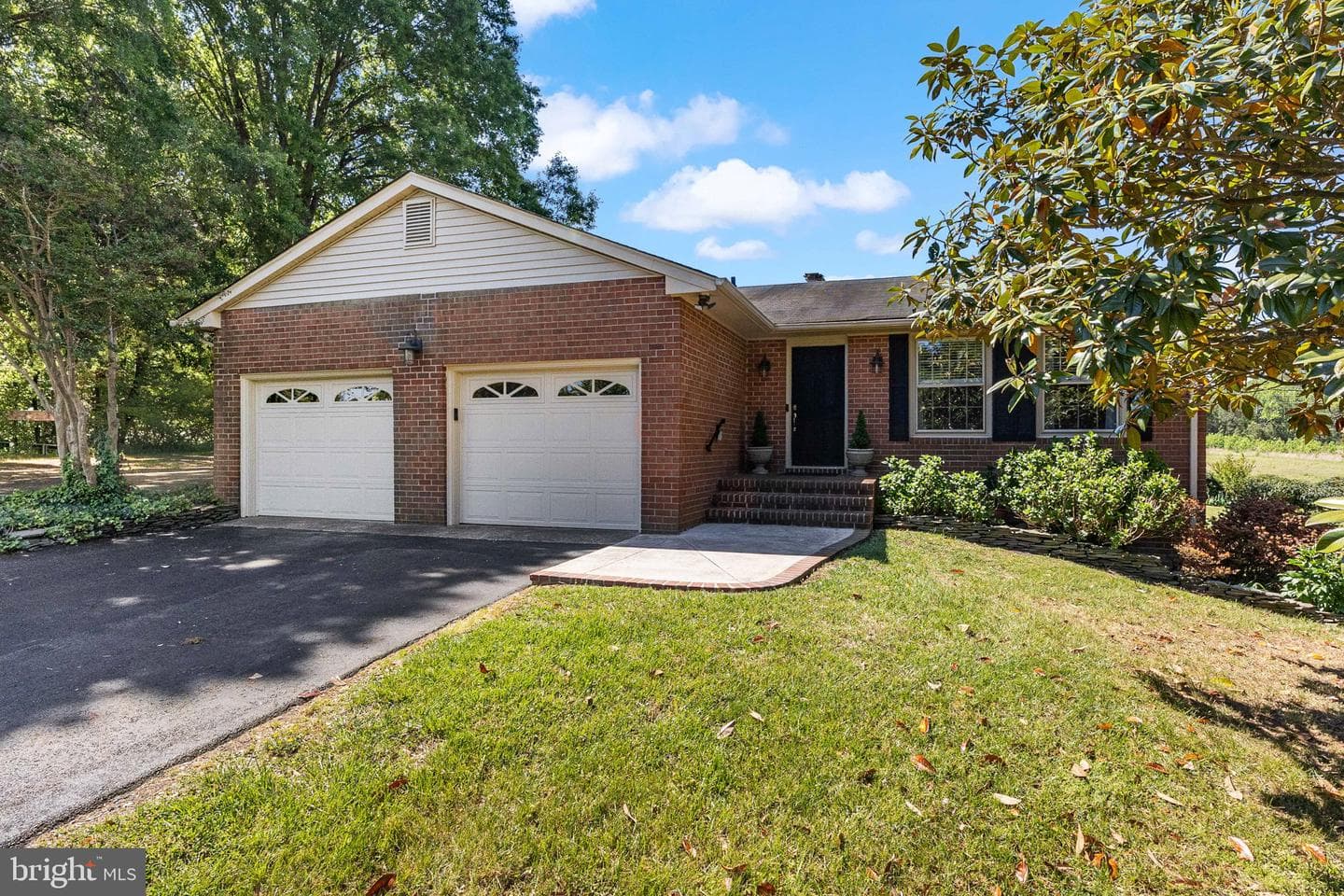 6028 Saint Pauls Road photo 2