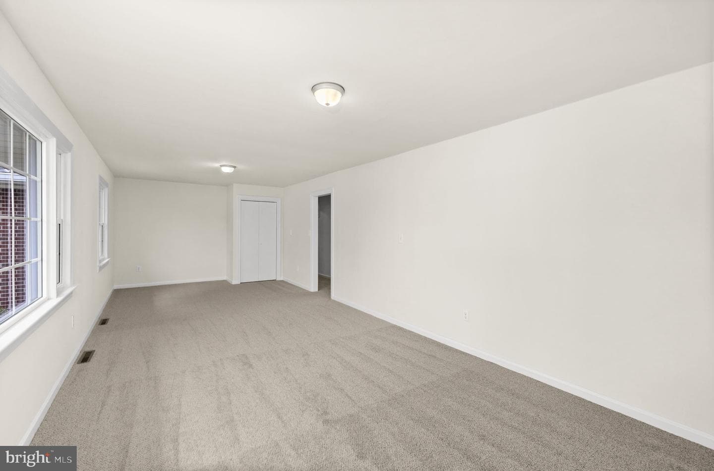 8267 Kings Highway photo 7
