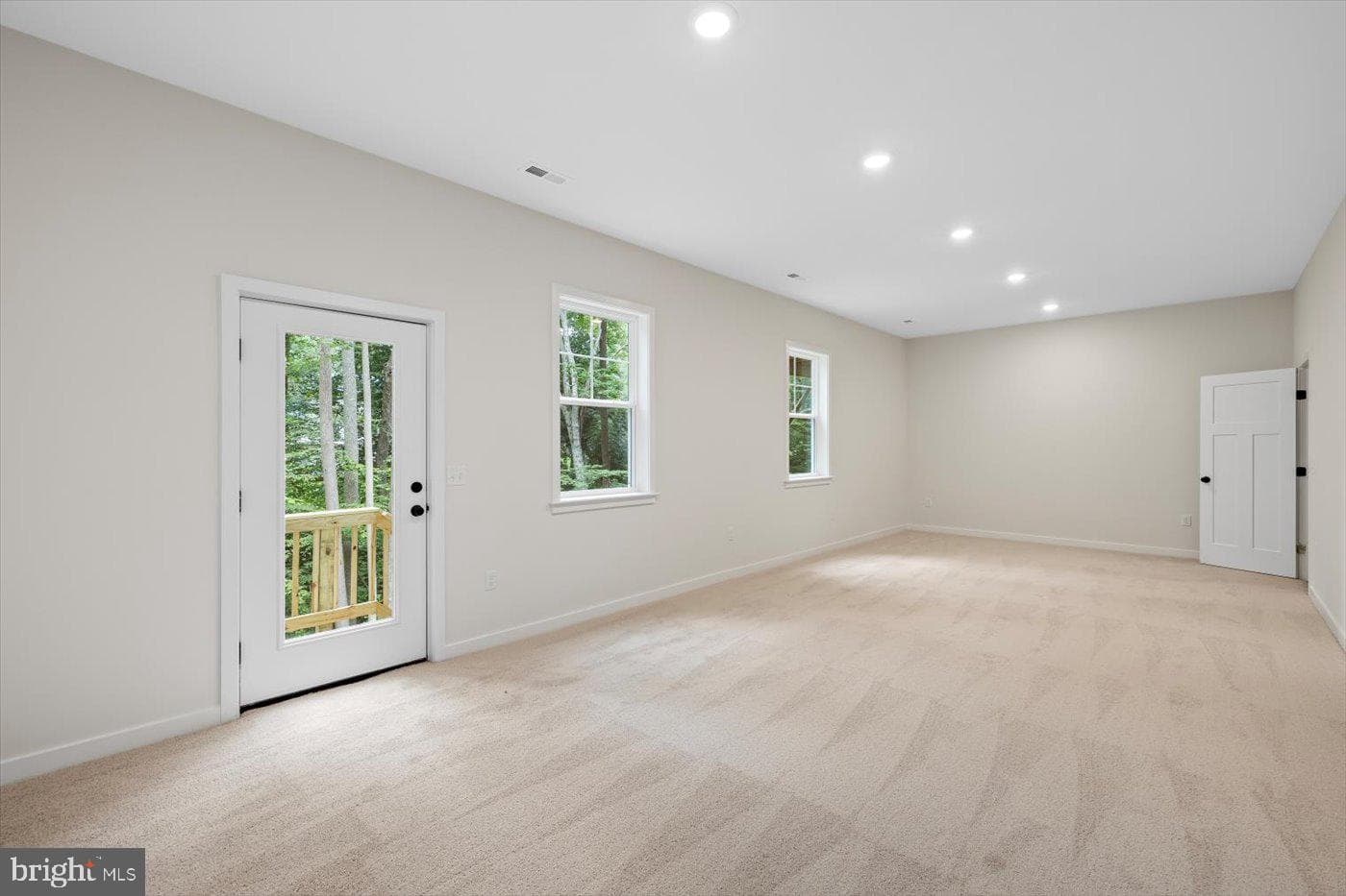 8339 Kennedy Drive photo 39