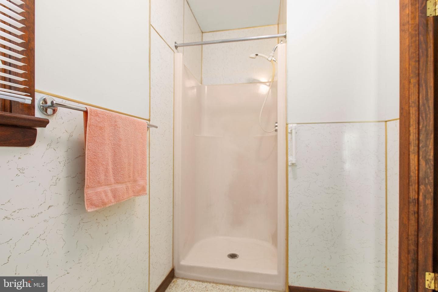 5434 Strawberry Lane photo 30