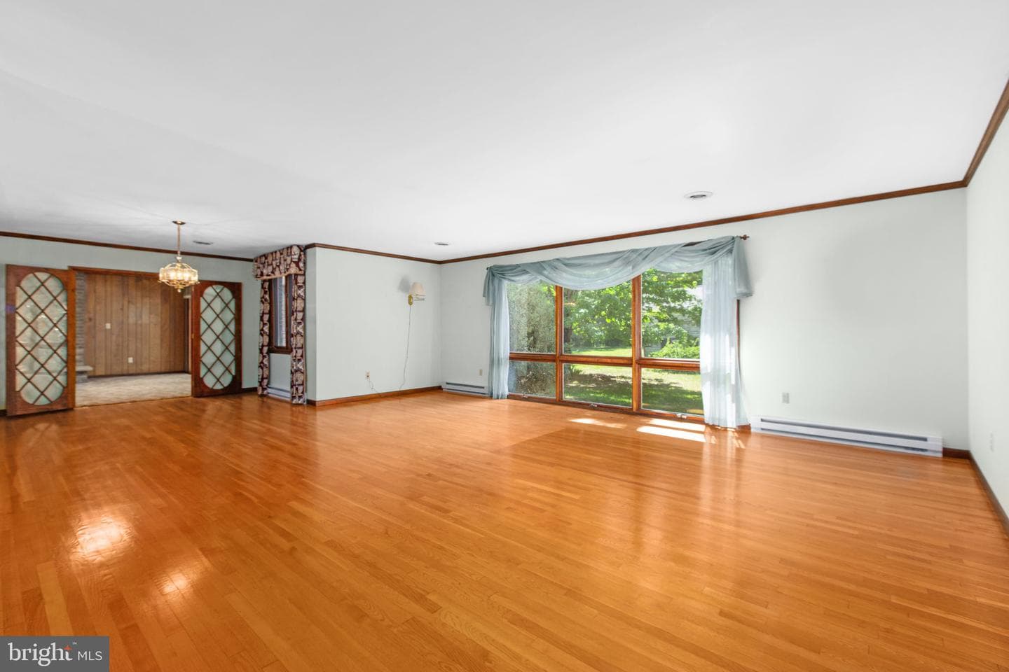 5434 Strawberry Lane photo 8