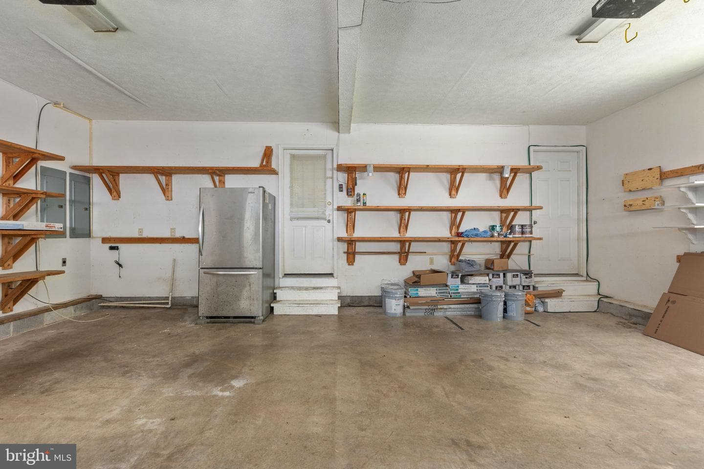 2381 Nancy Lane photo 81