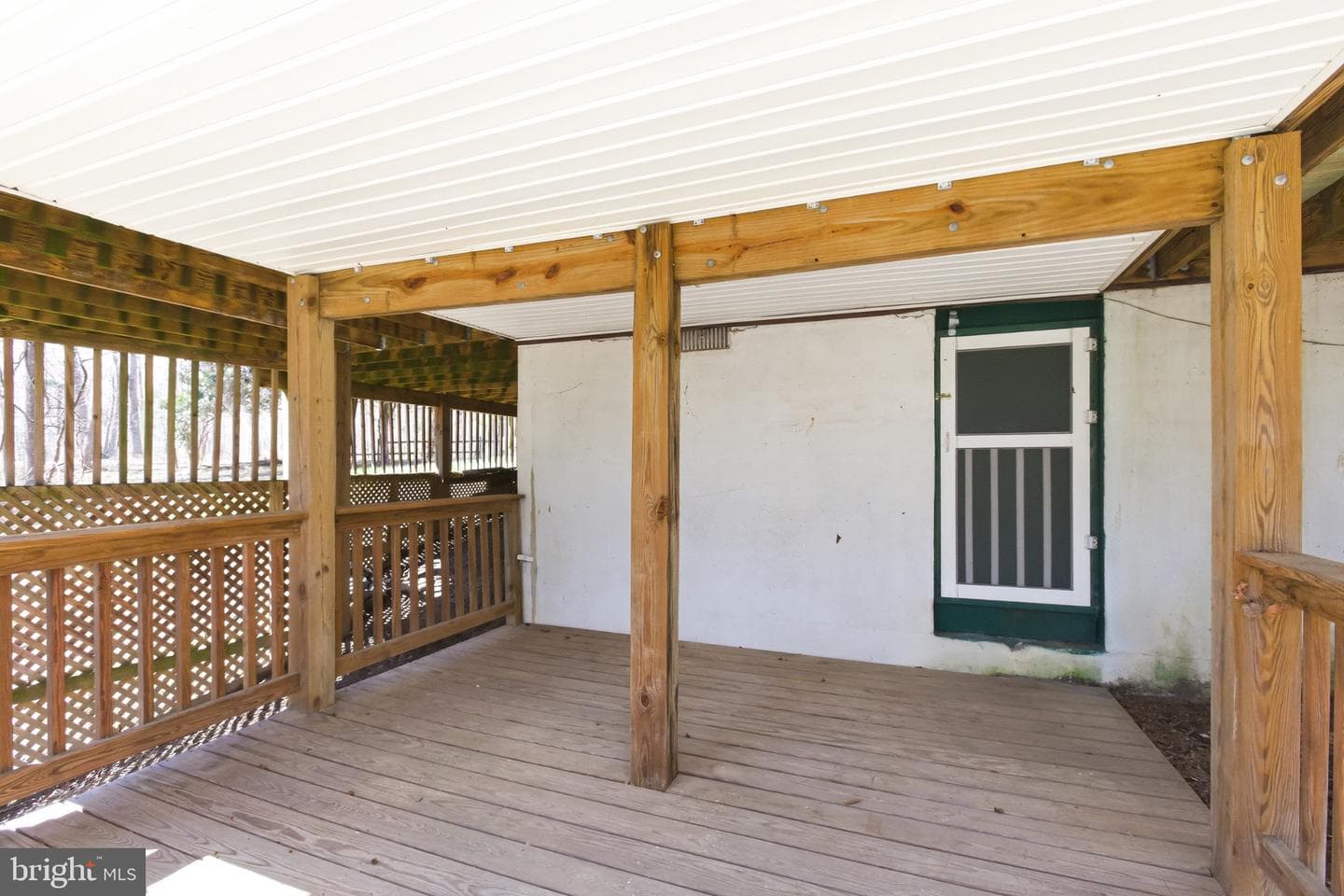 7012 Stanley Road photo 32