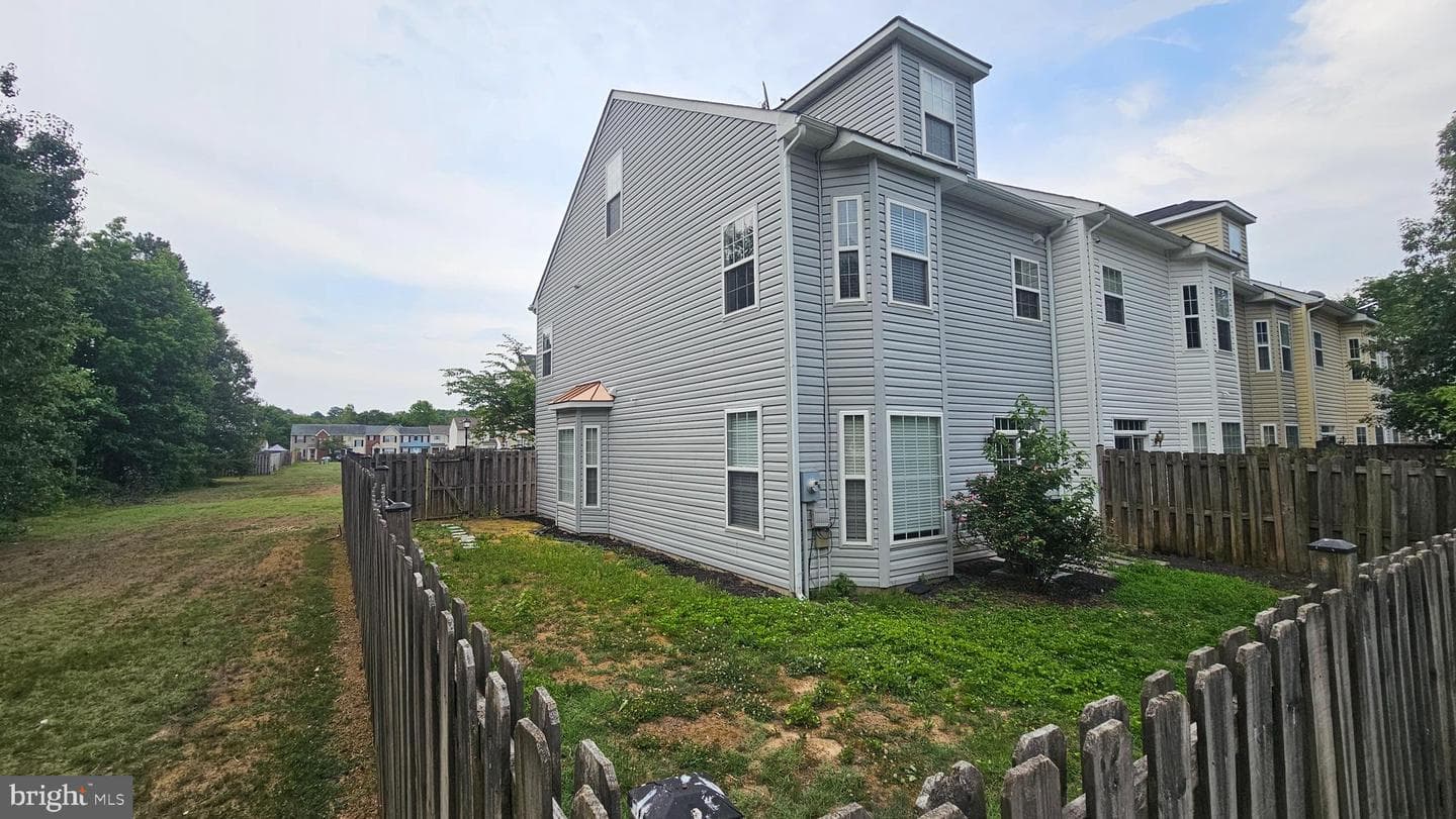 5200 Drakes Court photo 35