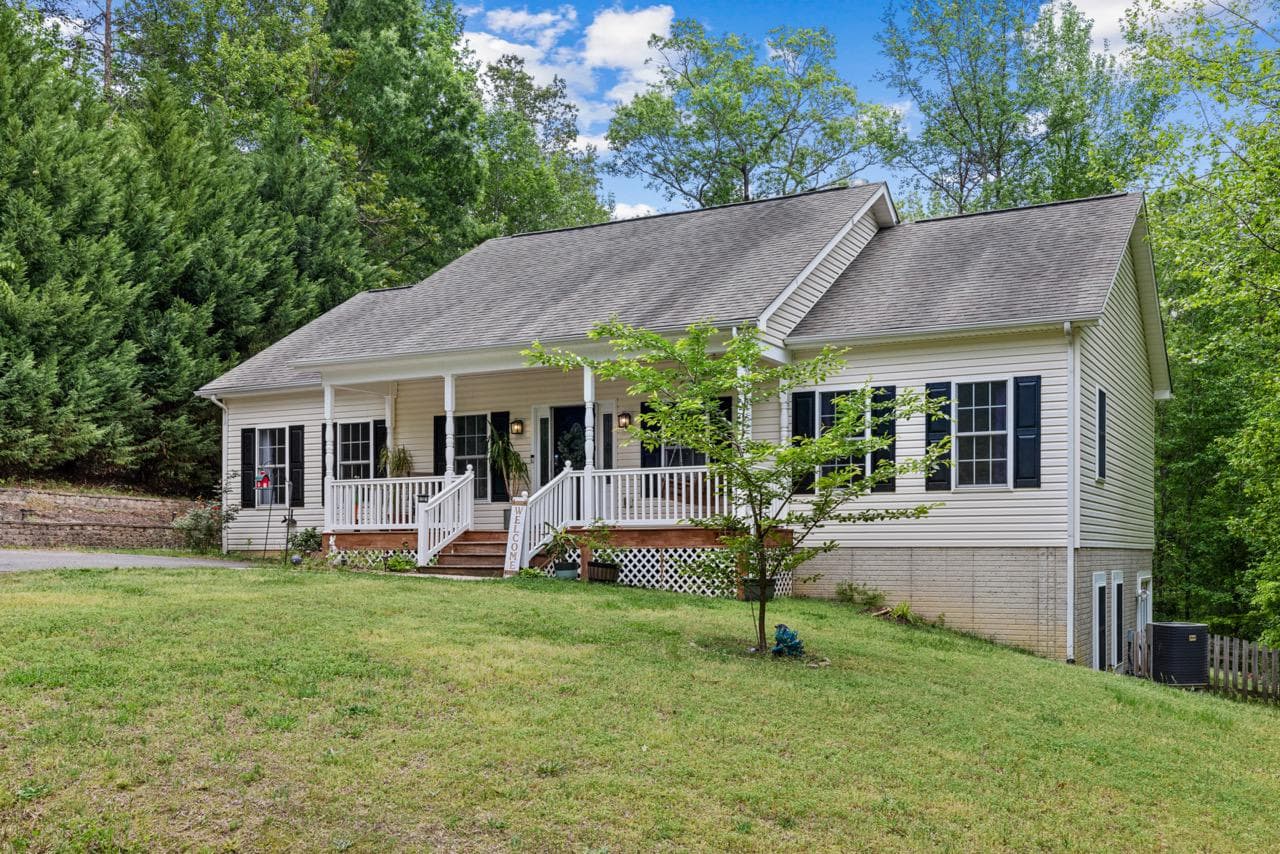 7386 Monroe Drive photo 4