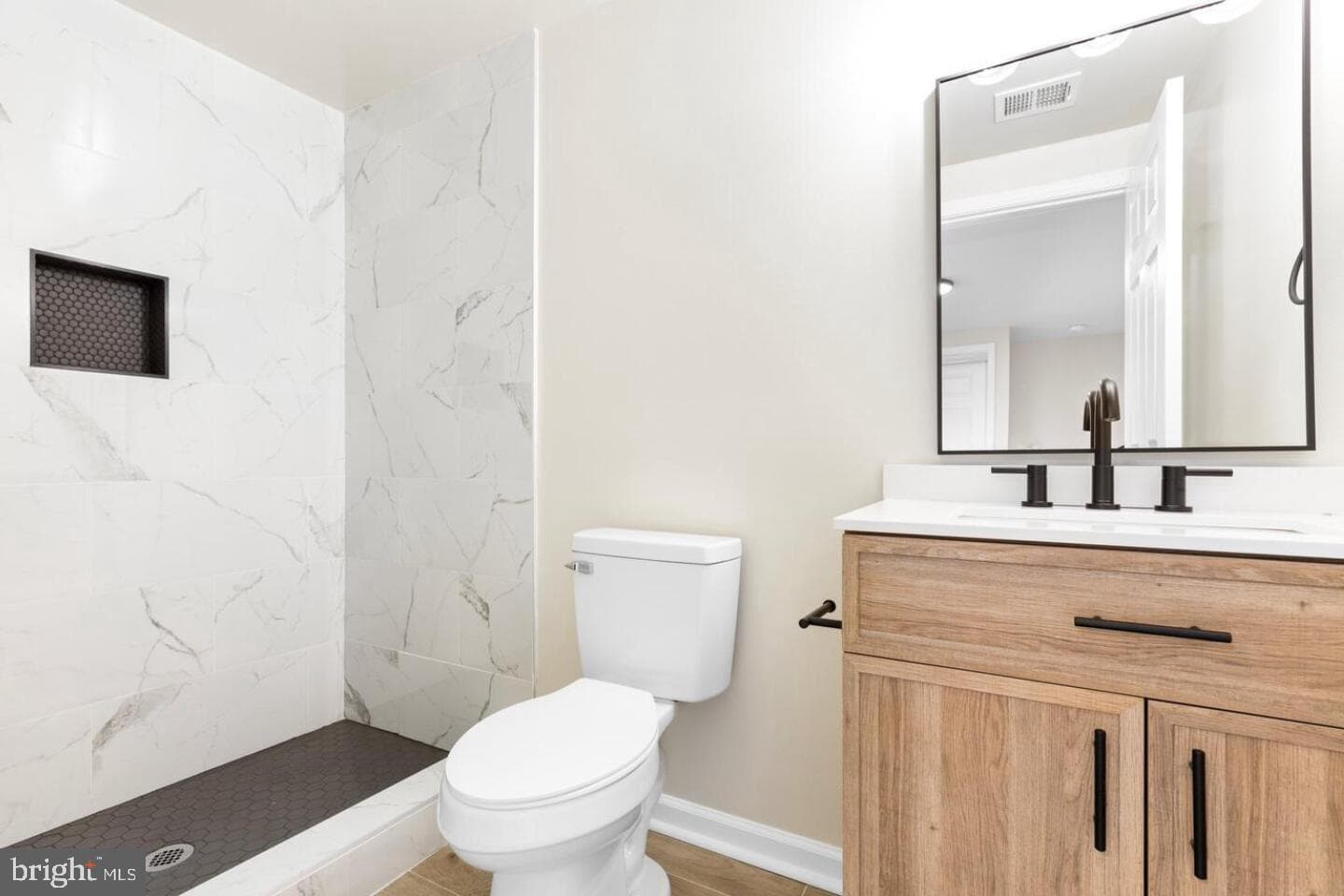2143 Chapel Way photo 6