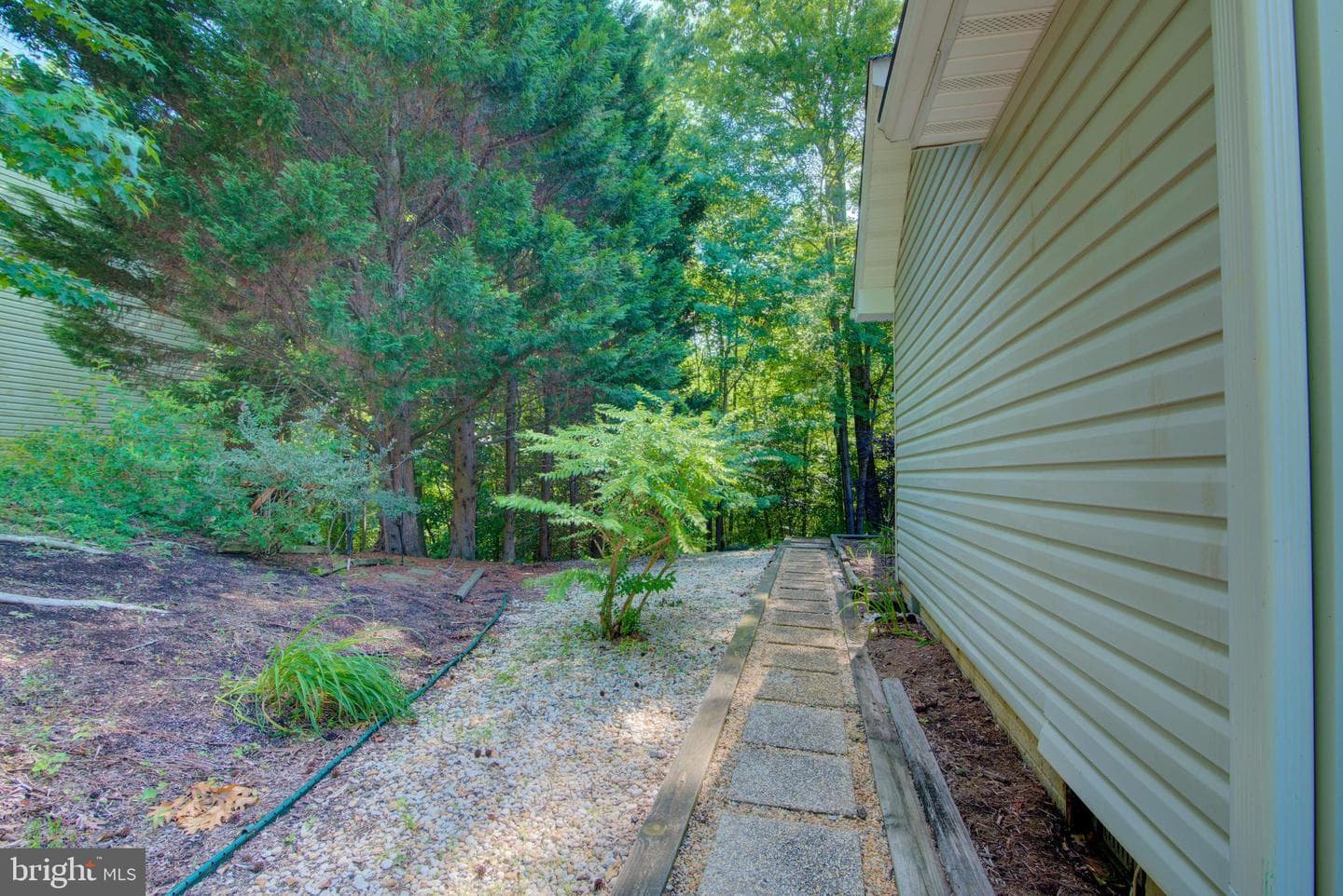 8256 Reagan Drive photo 32