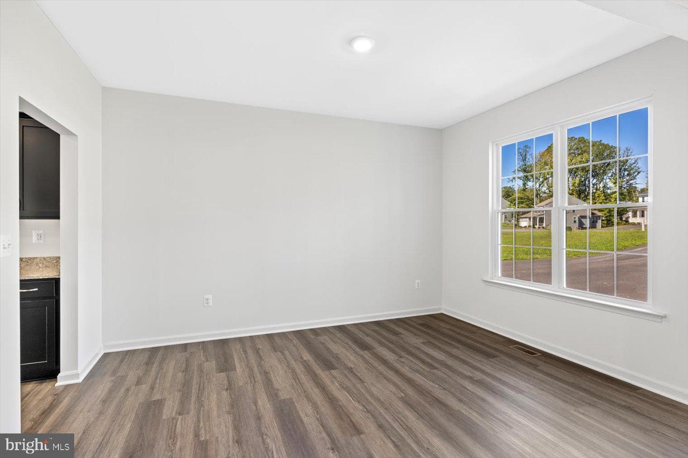 11466 Camelot Lane photo 33