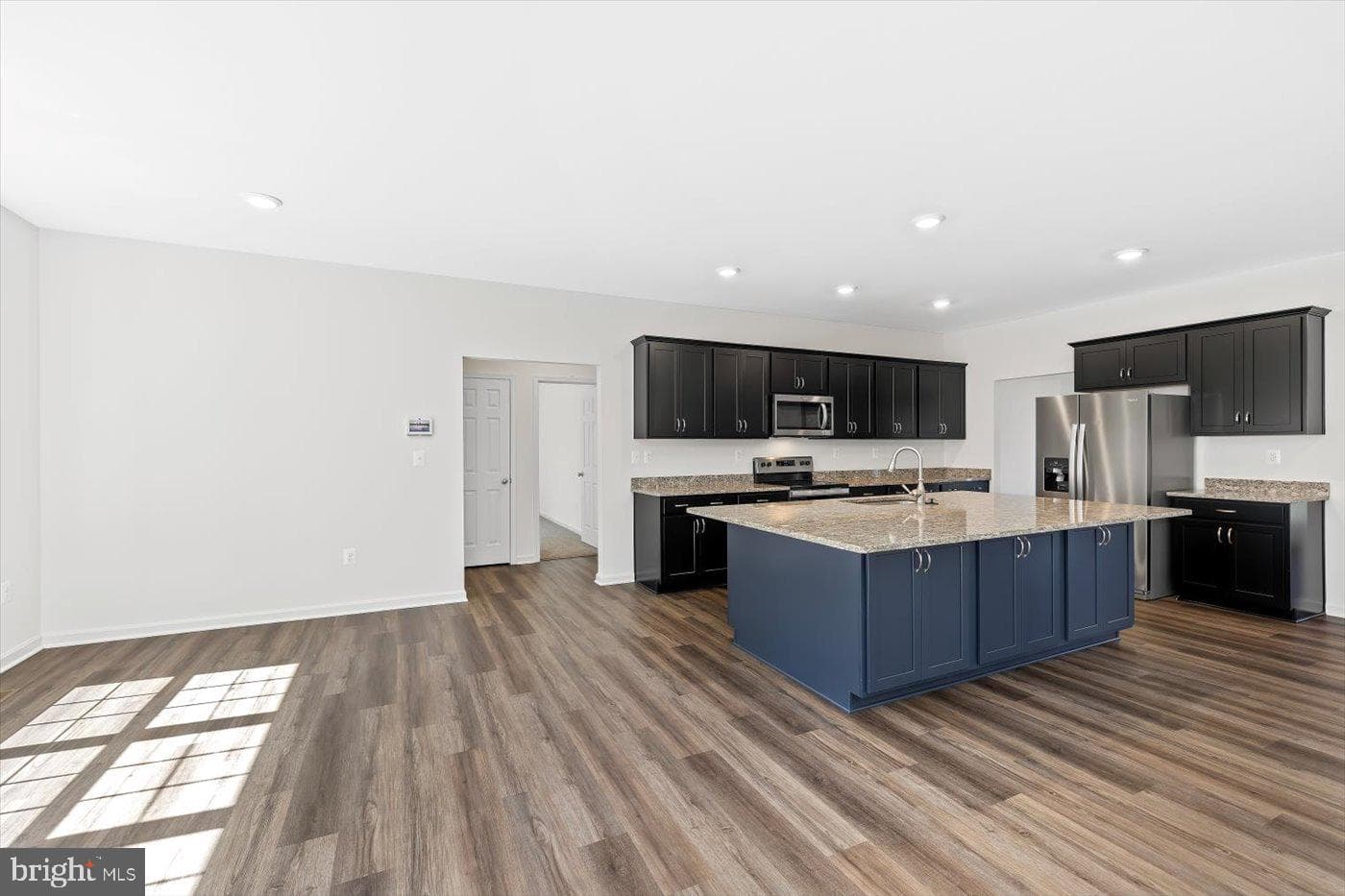 11466 Camelot Lane photo 34