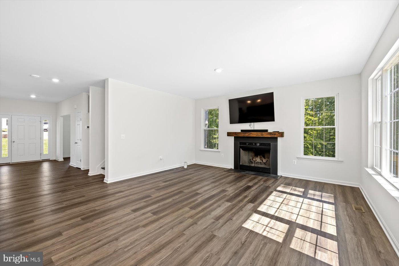 11466 Camelot Lane photo 35