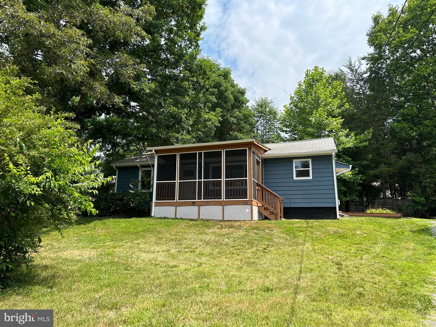1346 N Lakeshore Drive photo 9