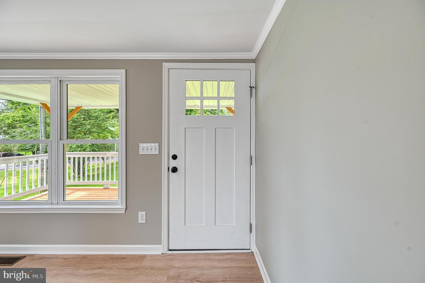 309 Ellis Drive photo 10