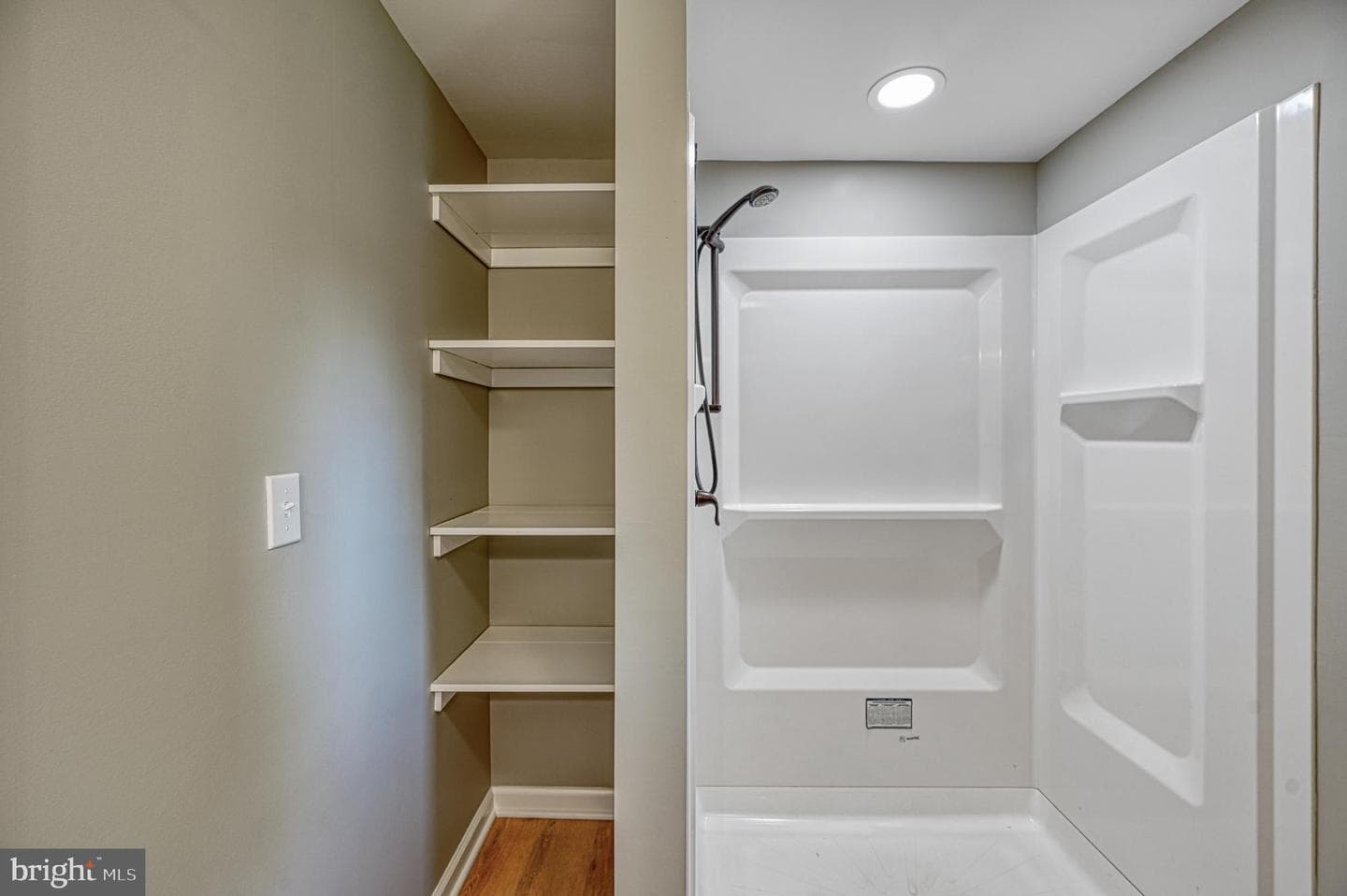 309 Ellis Drive photo 26