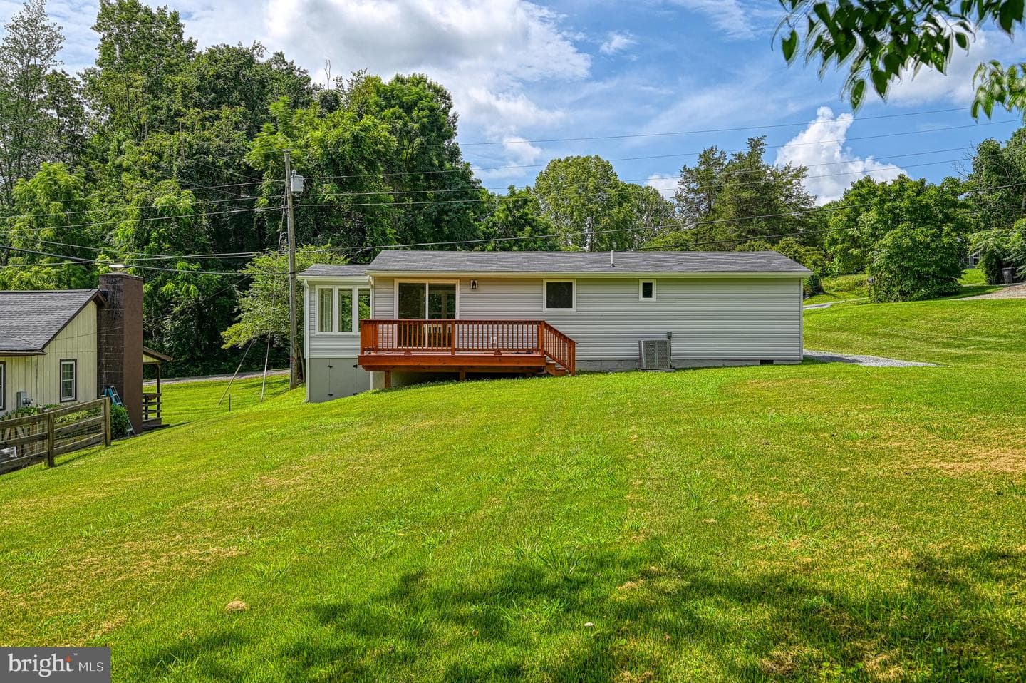 309 Ellis Drive photo 9