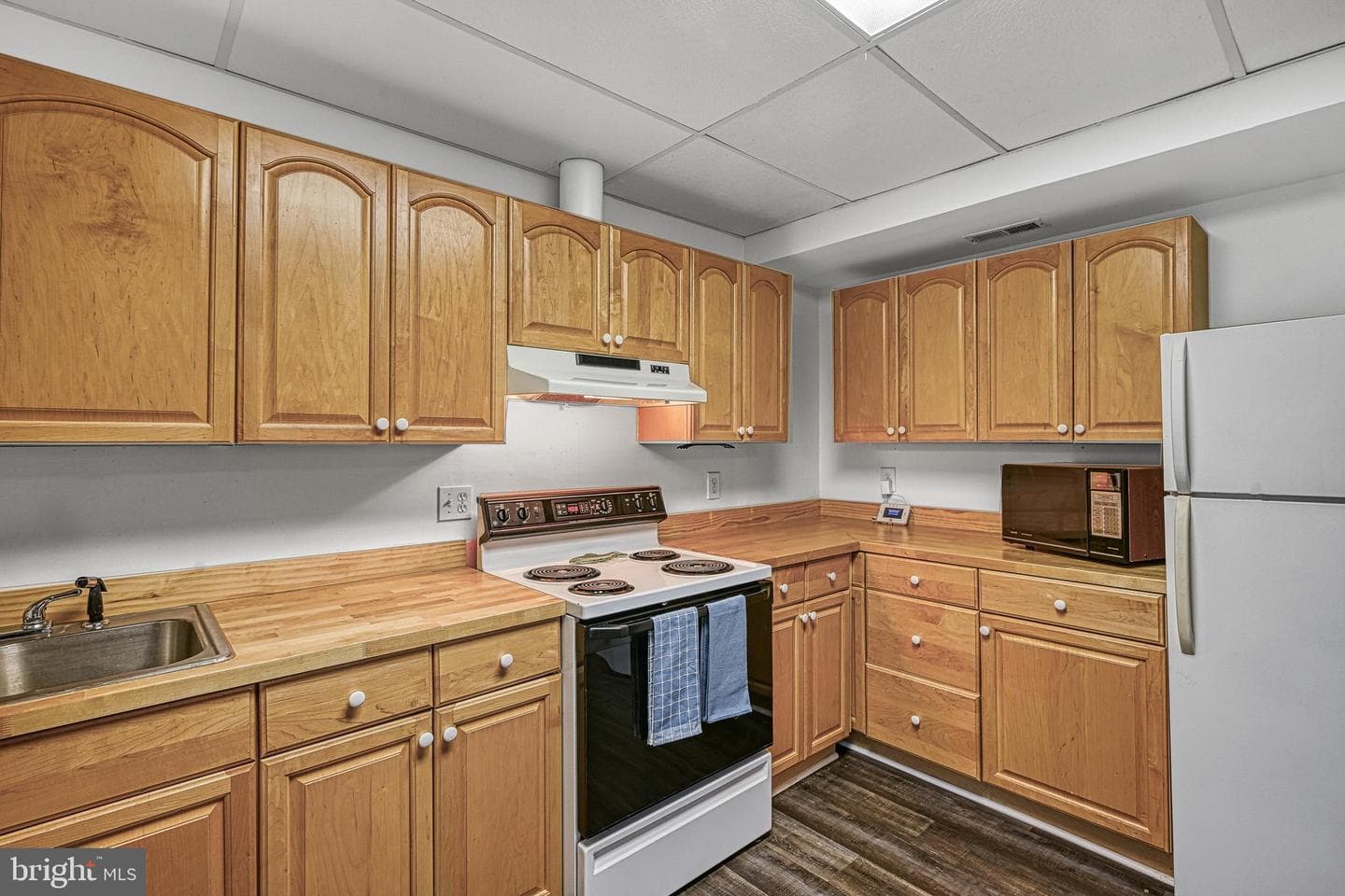 75 Edgewood Drive photo 22