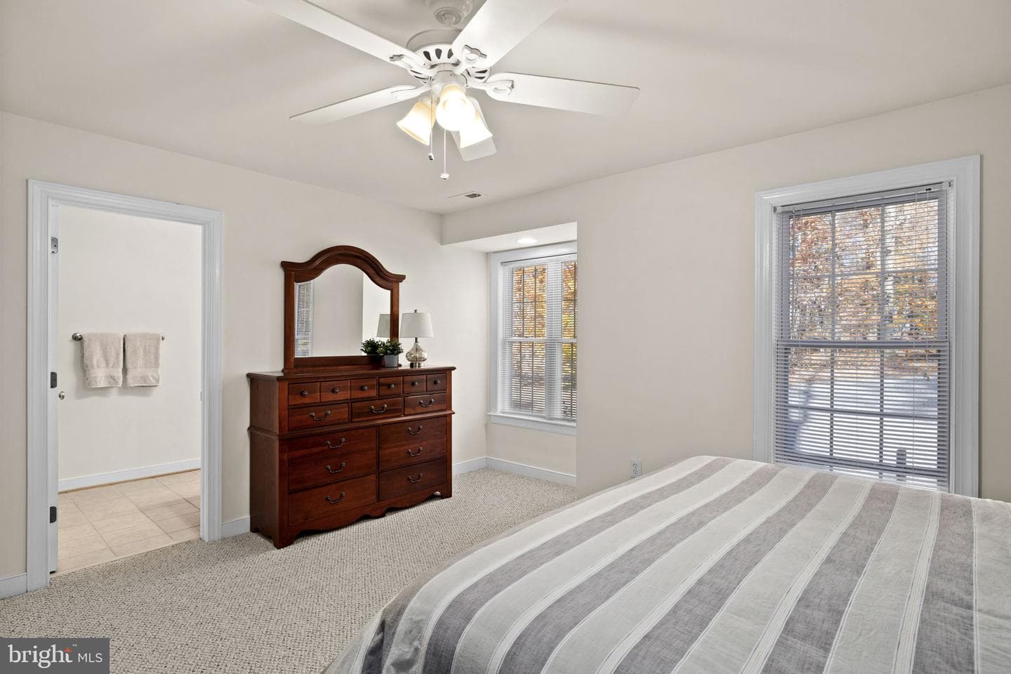 14 Oak Road photo 34
