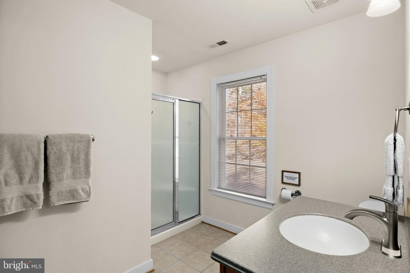 14 Oak Road photo 36