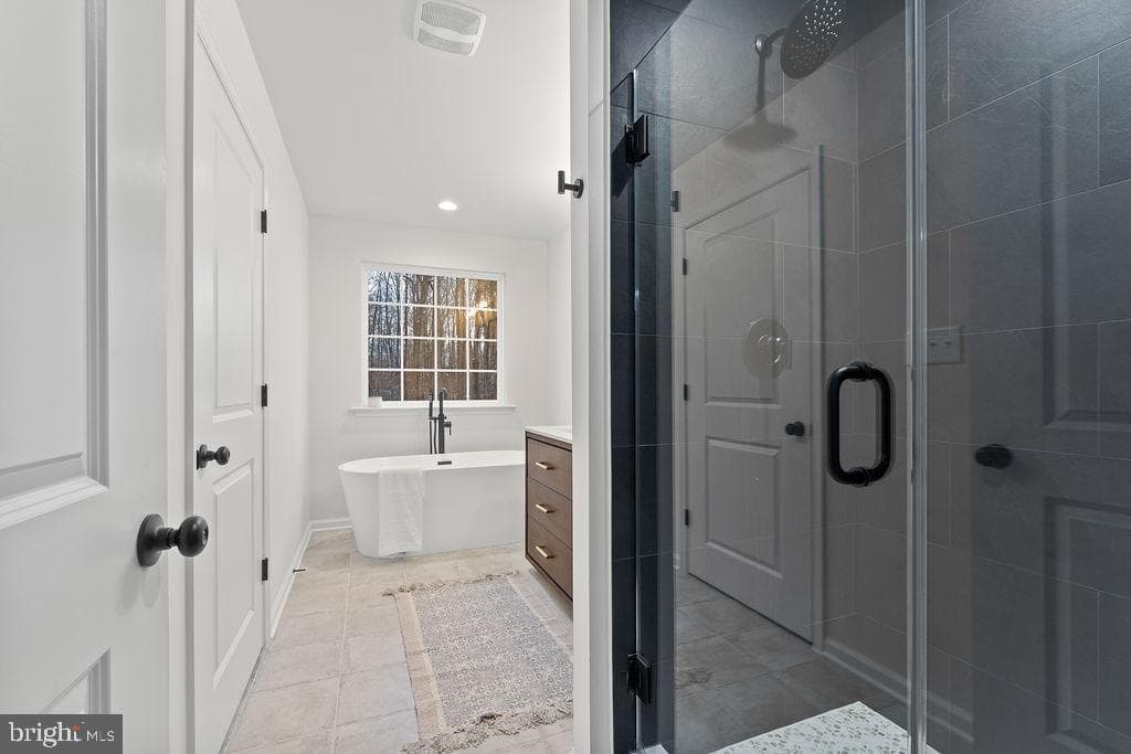 145 Everett Lane photo 28