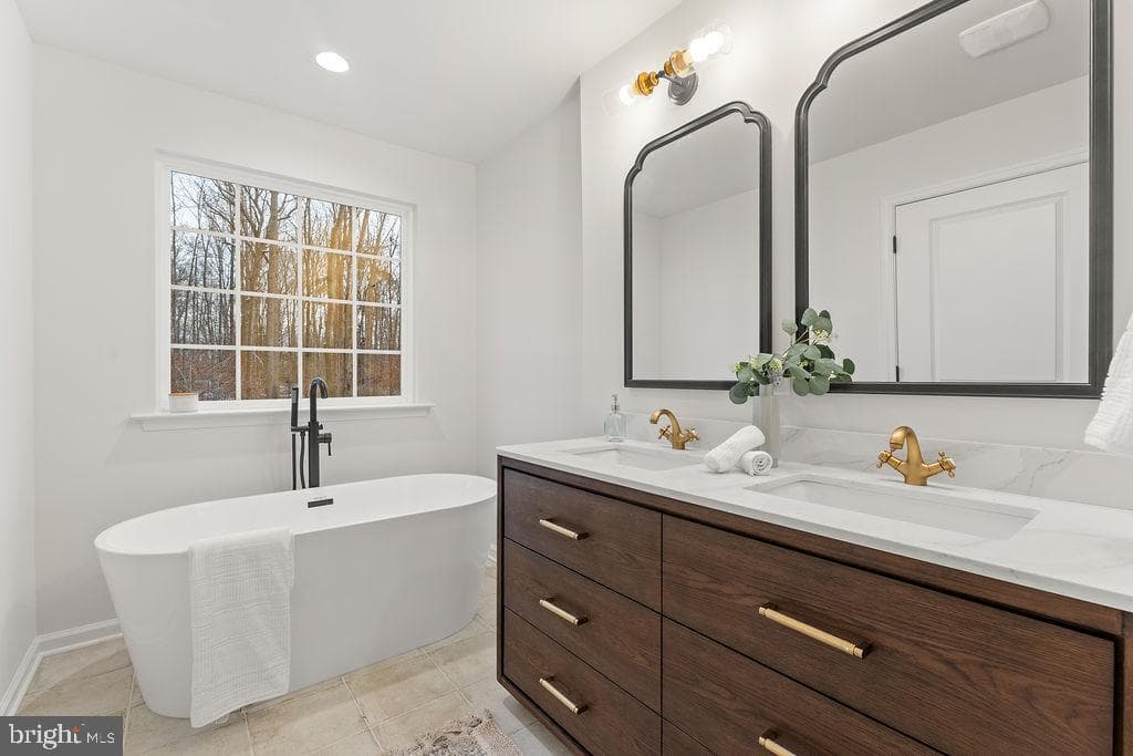 145 Everett Lane photo 30