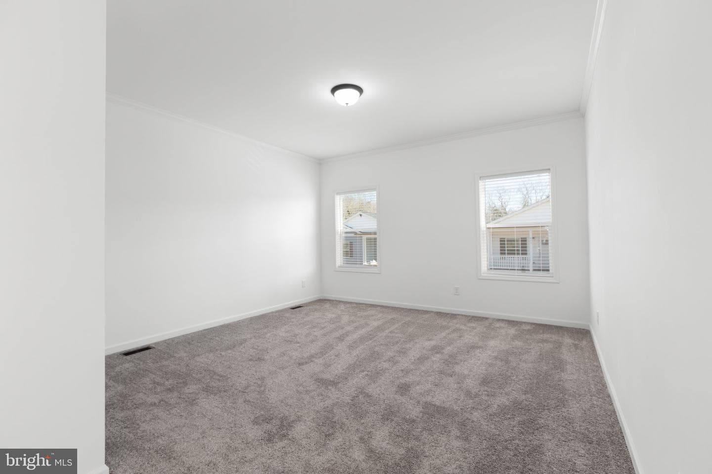 824 Mineral Avenue photo 18