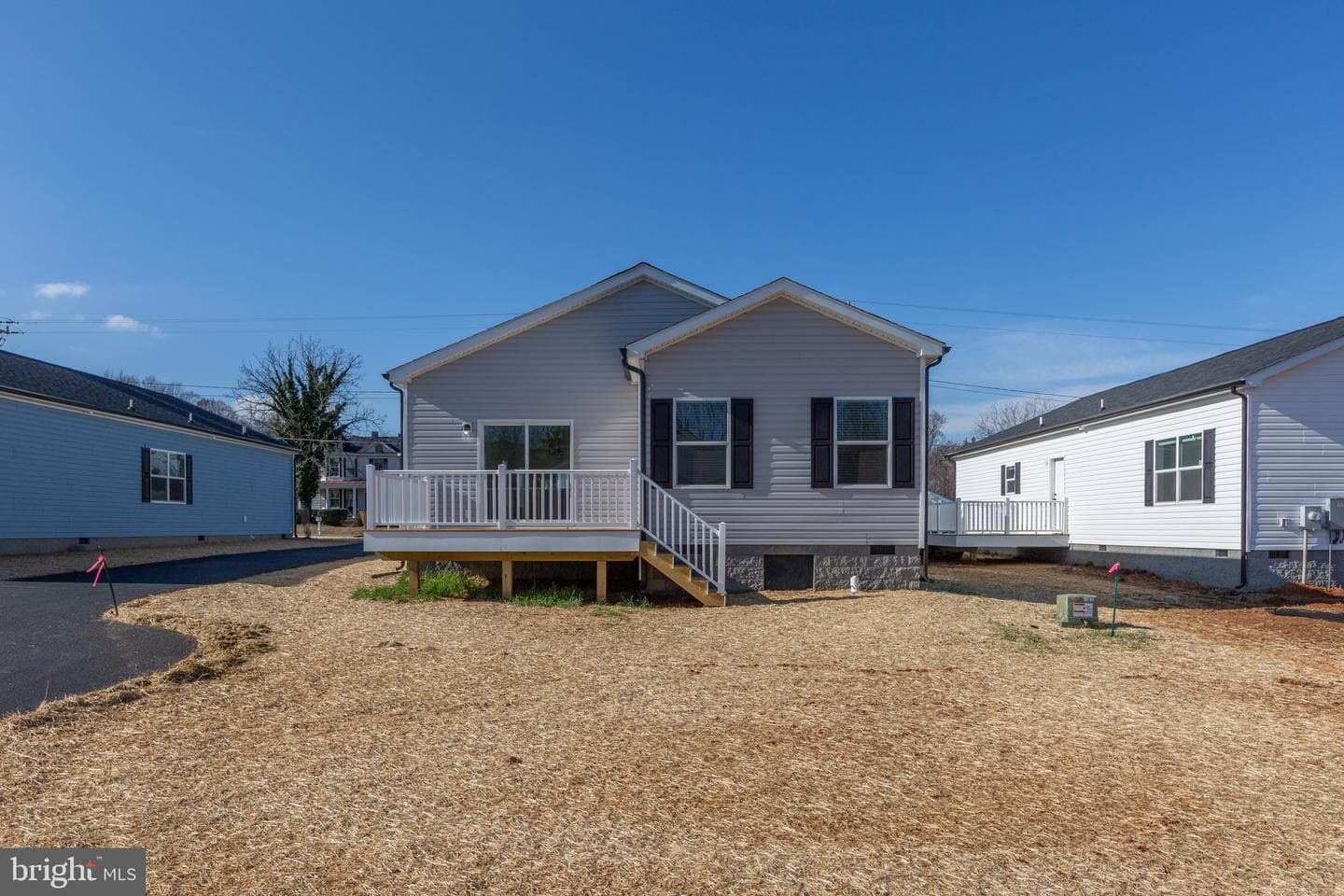 824 Mineral Avenue photo 34
