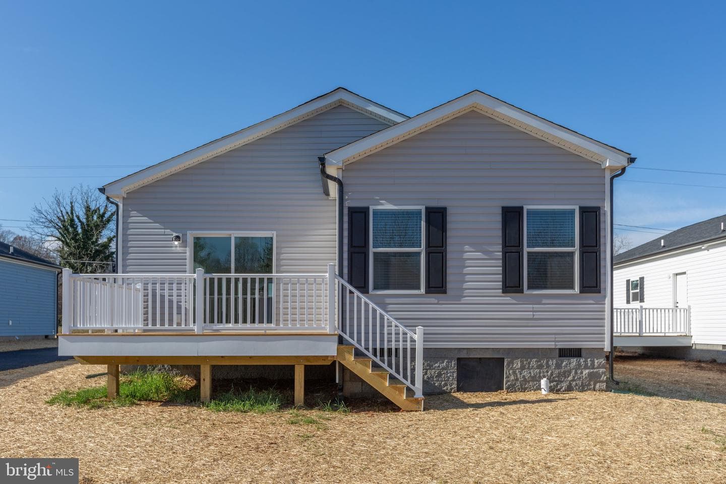 824 Mineral Avenue photo 35
