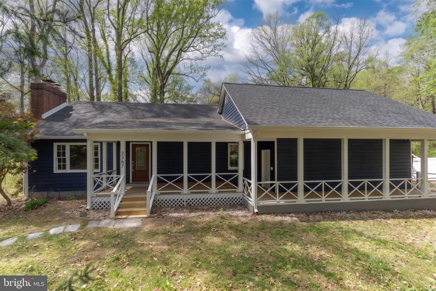 2367 N Lakeshore Drive