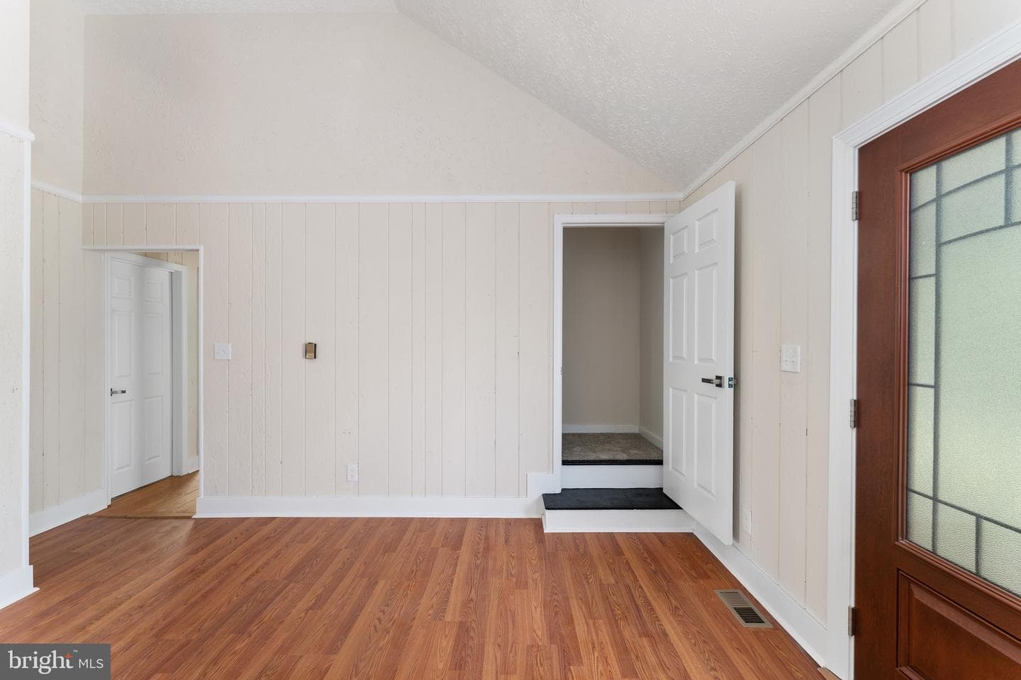 2367 N Lakeshore Drive photo 23