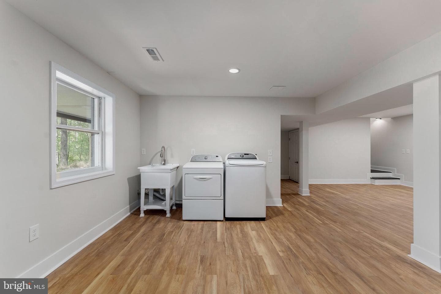 2367 N Lakeshore Drive photo 29