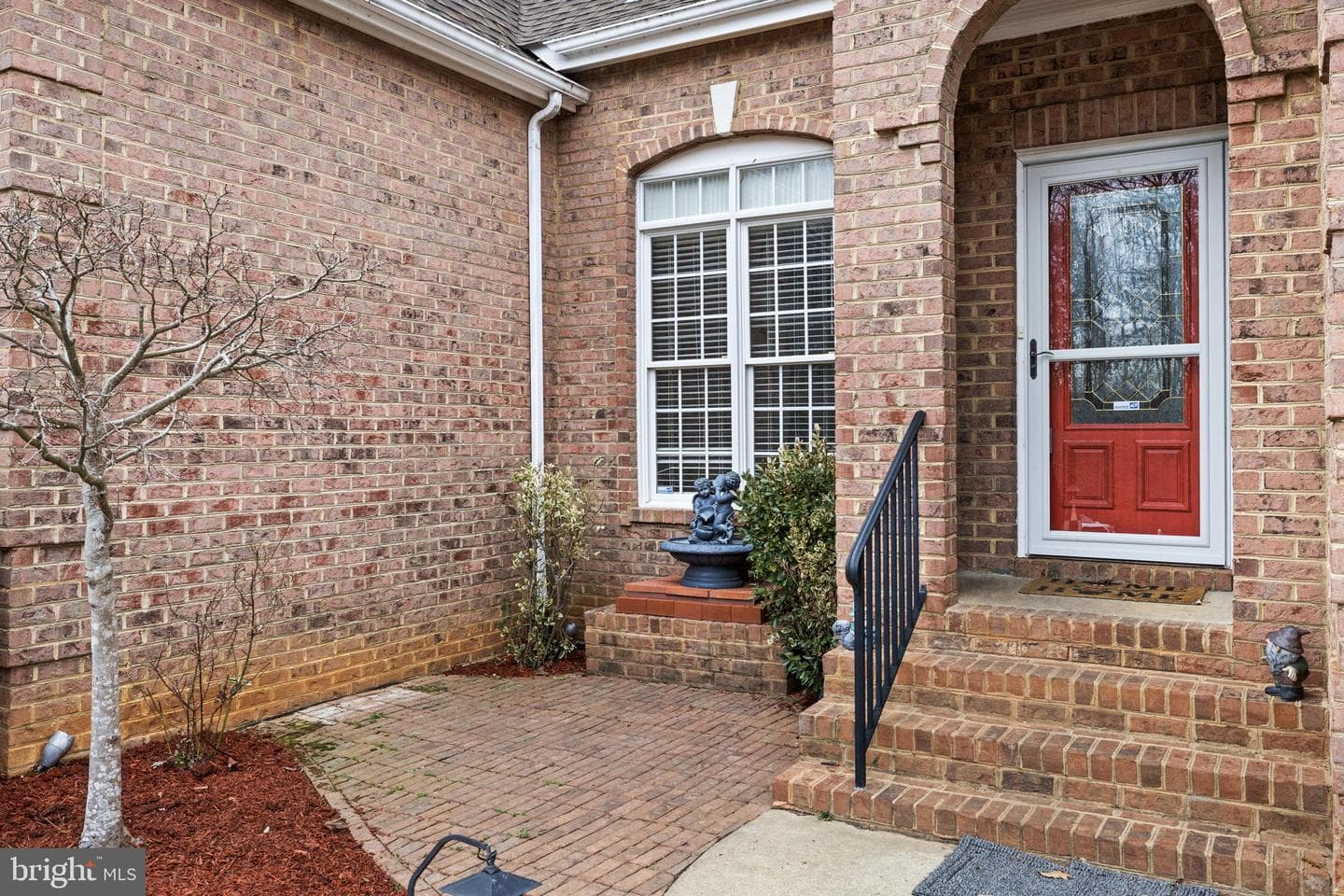 575 Tall Pines Dr photo 2