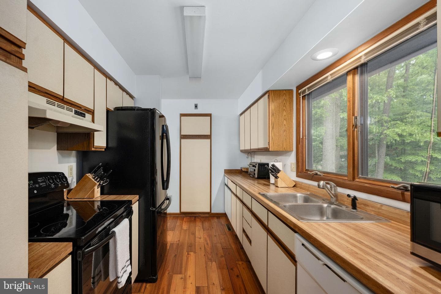 141 Becky Court photo 21