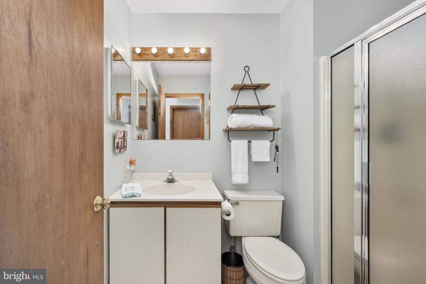 141 Becky Court photo 37