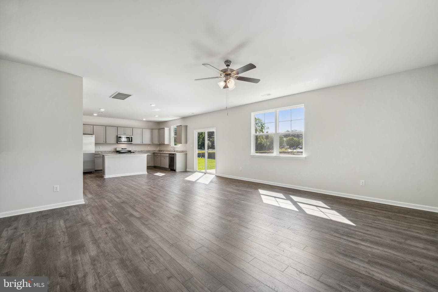 100 Liberty Lane photo 11