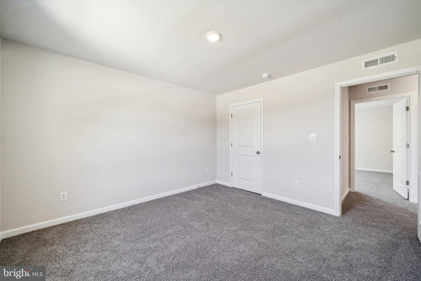 100 Liberty Lane photo 29