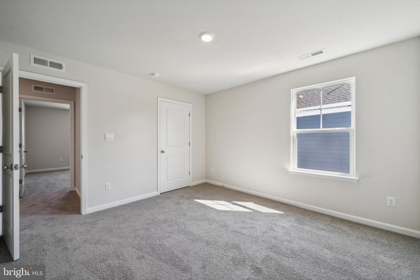 100 Liberty Lane photo 31