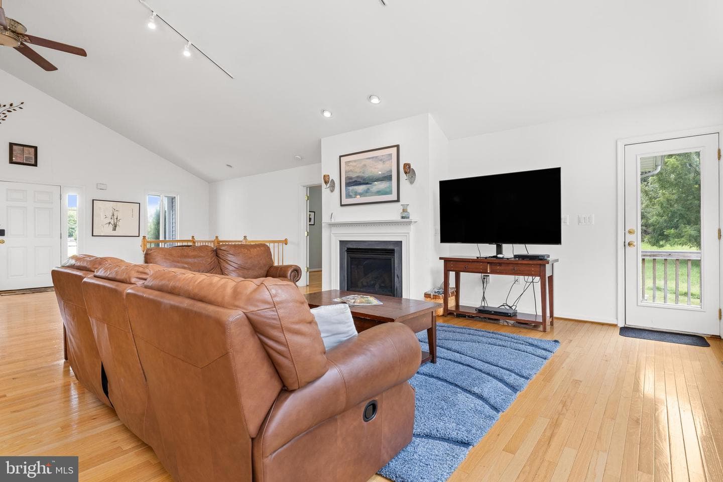 125 Lake Ct. photo 11