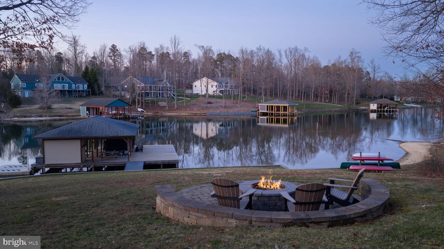 2045 Lake Forest Drive photo 6