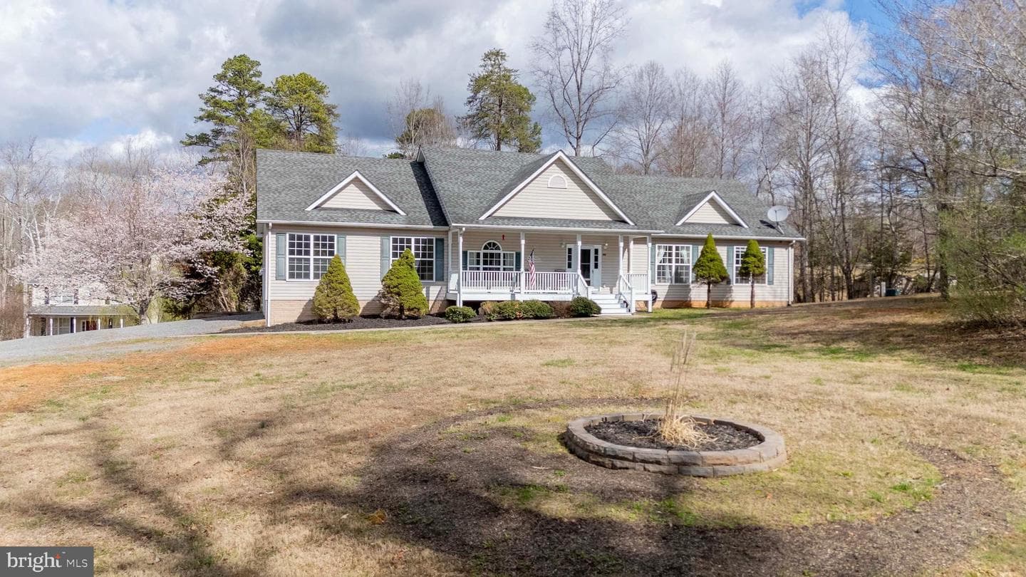 2203 Campbell Road photo 3